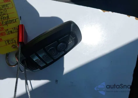 2021 Ford Explorer Xlt z USA, uszkodzony, nr VIN 1FMSK8DH5MGA54632